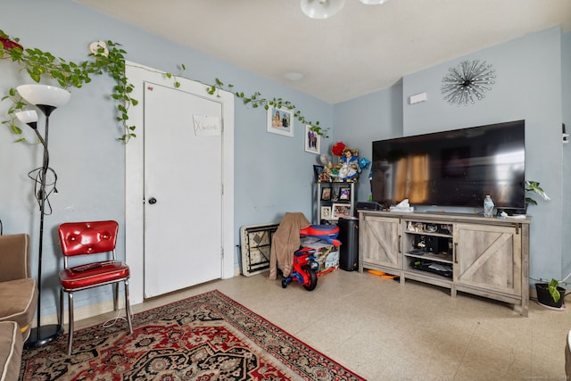 83 James St, New Haven, CT 06513 - view of living area