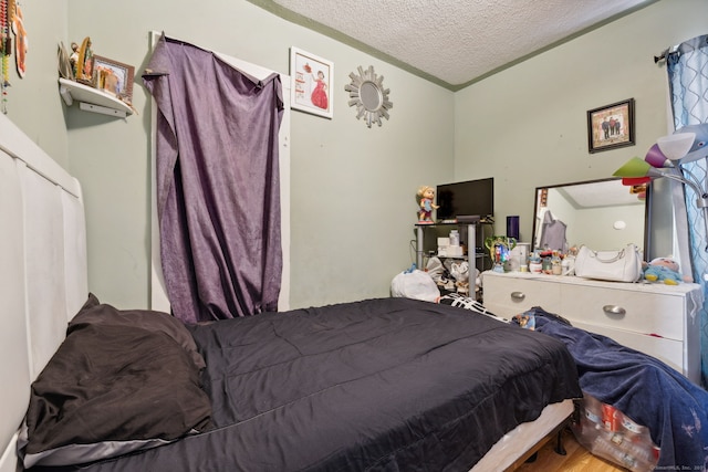 83 James St, New Haven, CT 06513 - bedroom with a textured ceiling