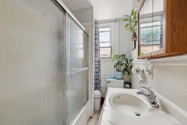 83 James St, New Haven, CT 06513 - bathroom featuring vanity and enclosed tub / shower combo