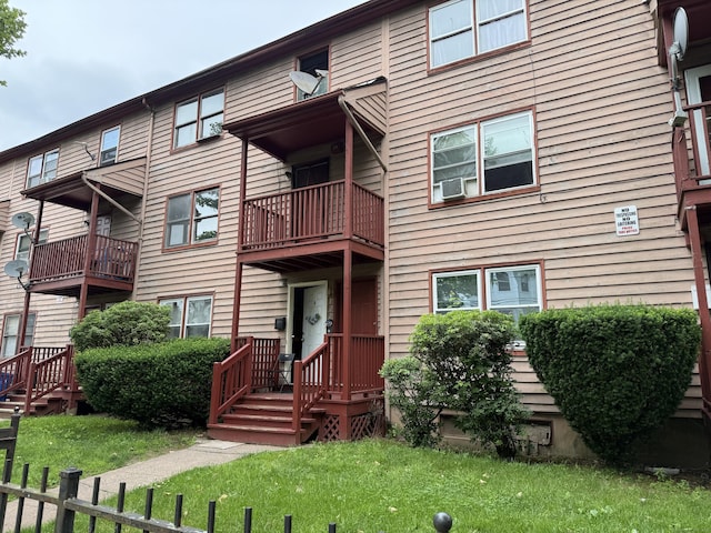 122 Clark St Unit B, Hartford, CT 06120 - view of property