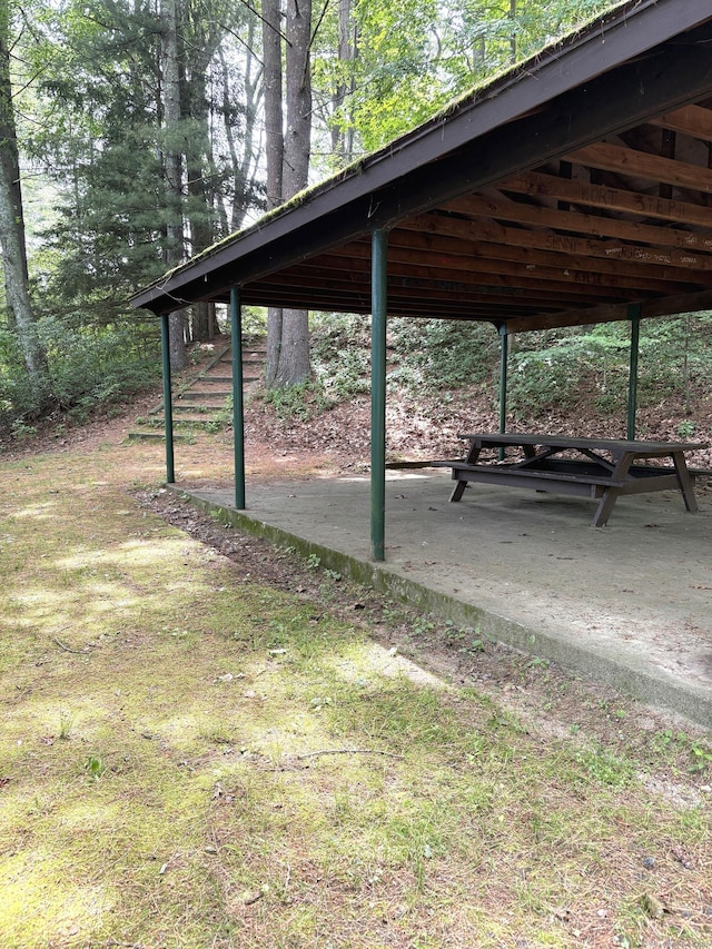 22 Trumbull Rd, Waterford, CT 06385 - surrounding community