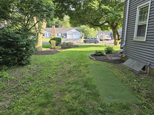 156 Killian Ave, Trumbull, CT 06611 - view of grassy yard featuring a residential view