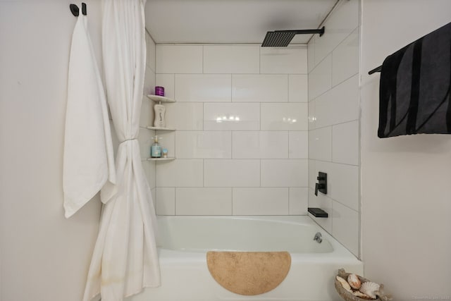 195 Southport Woods Dr Unit 195, Fairfield, CT 06890 - full bathroom featuring shower / bath combo with shower curtain
