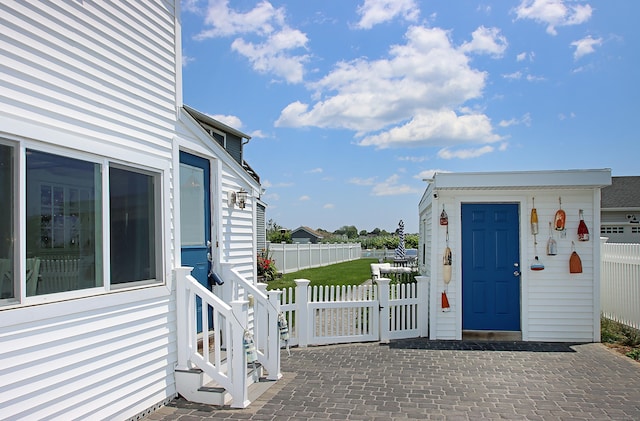 96 Chalker Beach Rd, Old Saybrook, CT 06475 - view of patio / terrace