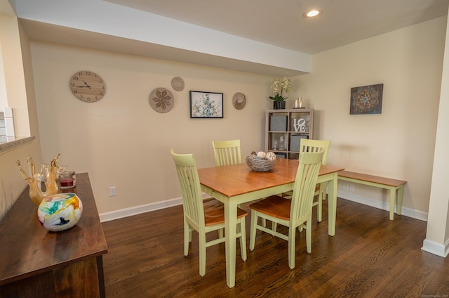 170 Turtle Bay Dr Unit 170, Branford, CT 06405 - dining space featuring wood finished floors and recessed lighting