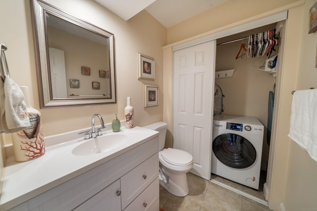 170 Turtle Bay Dr Unit 170, Branford, CT 06405 - bathroom with washer / clothes dryer, vanity, and tile patterned flooring
