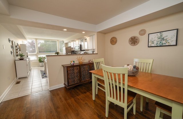 170 Turtle Bay Dr Unit 170, Branford, CT 06405 - dining room featuring recessed lighting and wood finished floors