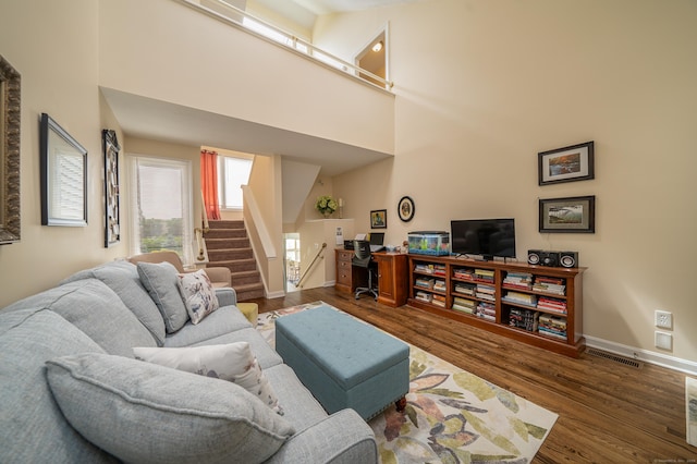 170 Turtle Bay Dr Unit 170, Branford, CT 06405 - living area featuring stairs, wood finished floors, and a high ceiling