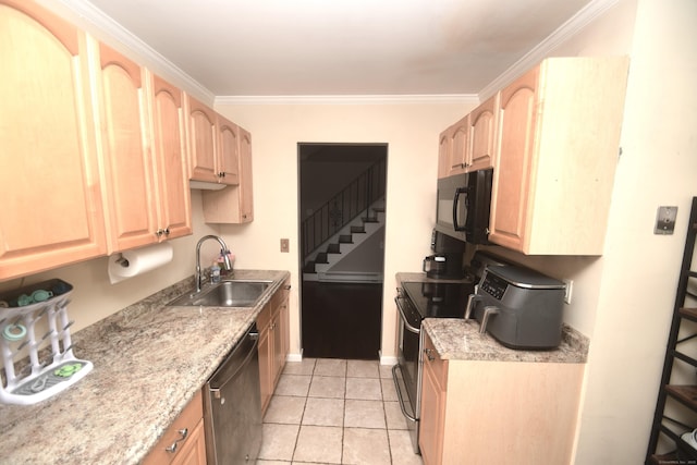 4 Whisconier Vlg Unit 4, Brookfield, CT 06804 - kitchen featuring stainless steel appliances, light brown cabinetry, light countertops, crown molding, and light tile patterned flooring