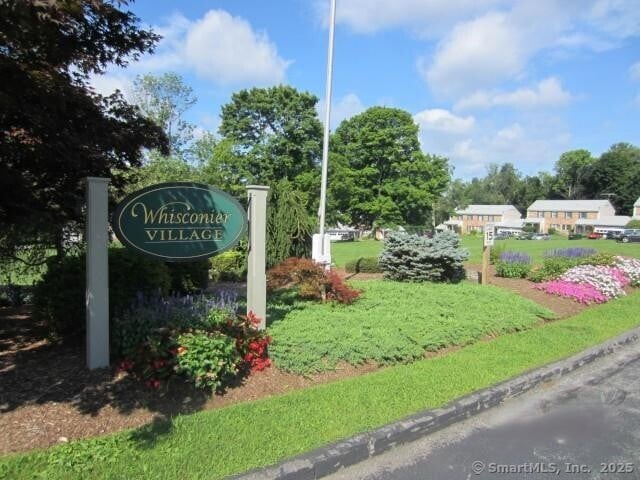 4 Whisconier Vlg Unit 4, Brookfield, CT 06804 - view of community sign
