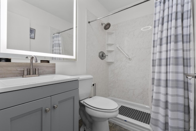 32 Glenview Dr Unit 32, Cromwell, CT 06416 - bathroom featuring vanity and curtained shower