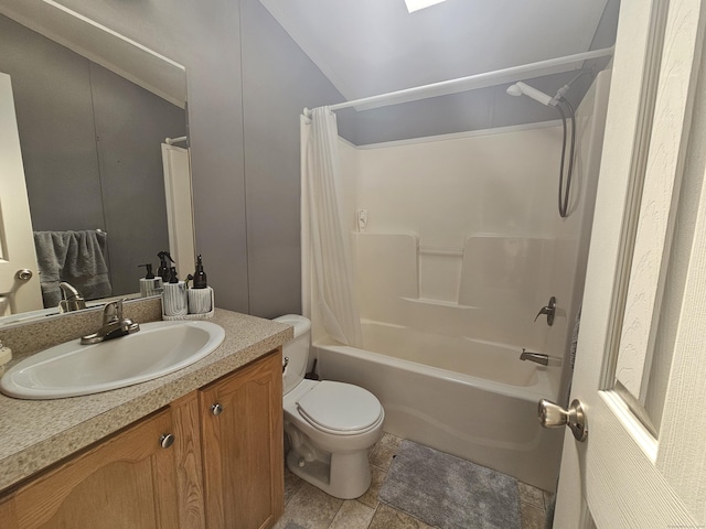 91 Chaffeeville Rd Trlr 16, Mansfield, CT 06250 - full bath with vanity, shower / bath combination with curtain, and a skylight