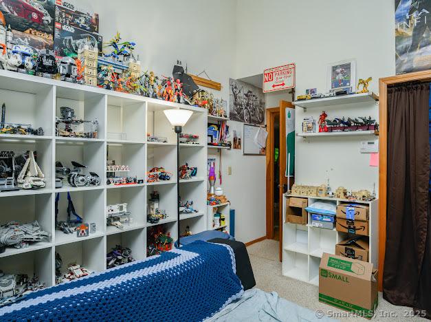 172 Old Farms Rd Unit 172, Torrington, CT 06790 - bedroom featuring carpet floors
