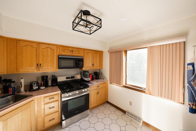 257 Sabin St Apt 23, Putnam, CT 06260 - photo 7