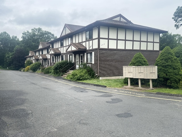260 Scott Rd Apt 1, Waterbury, CT 06705 - view of property