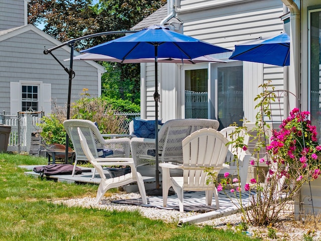 376 Glenwood Avenue Extension, Waterford, CT 06385 - view of patio