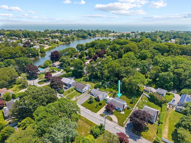 376 Glenwood Avenue Extension, Waterford, CT 06385 - aerial view of a large body of water