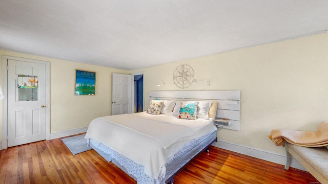 166 Catherine St, Hartford, CT 06106 - bedroom with wood finished floors and baseboards