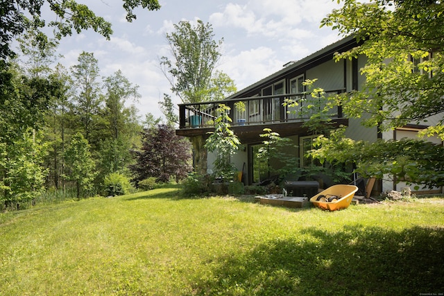 48 Preston Ln, Salisbury, CT 06068 - view of grassy yard featuring a deck