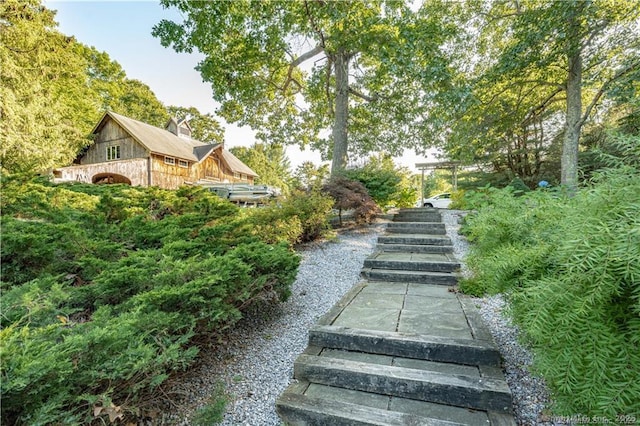 166 Old Colchester Rd, Salem, CT 06420 - view of yard