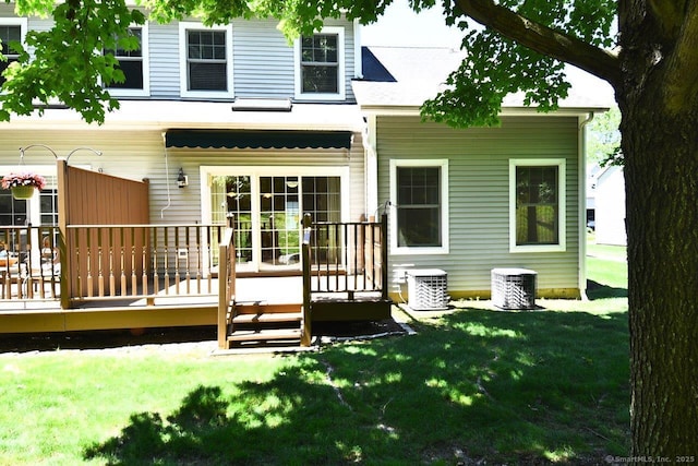 375 Allyn St Unit A4, Groton, CT 06355 - back of house with a wooden deck and a yard