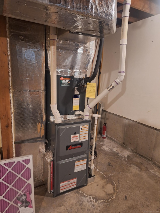 67 Fox Hollow Dr Unit 67, Windsor Locks, CT 06096 - view of utility room