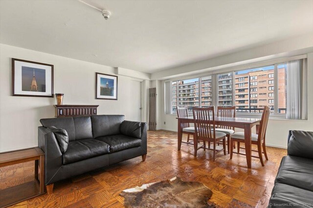 100 York St Unit 11B, New Haven, CT 06511 - view of living room