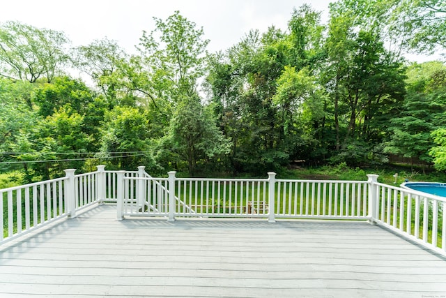 24 Newton St, Norwich, CT 06360 - view of deck