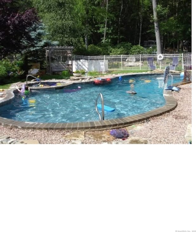 421 Hemlock Point Dr, Coventry, CT 06238 - view of swimming pool