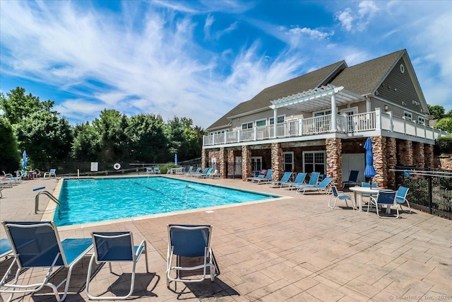 17 Brookside Ct Unit 17, Newtown, CT 06470 - community pool featuring a pergola and a patio