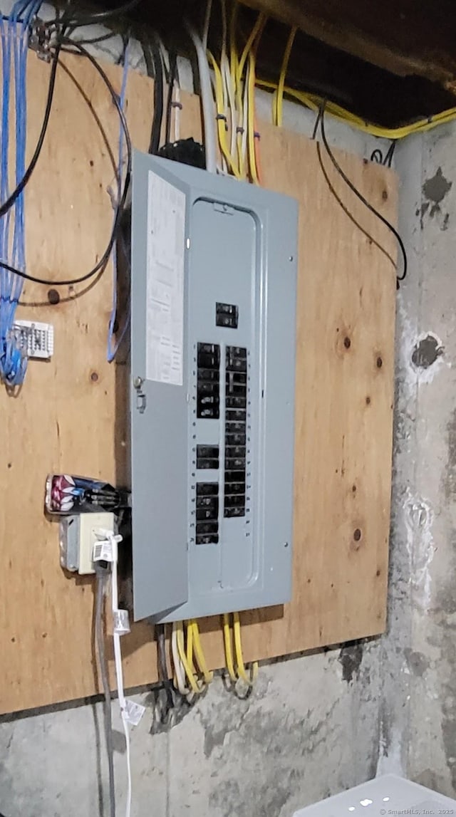 425 E Cotton Hill Rd, New Hartford, CT 06057 - utilities with electric panel