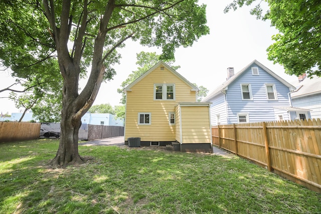 30 Ward Pl, West Haven, CT 06516 - rear view of property with a fenced backyard