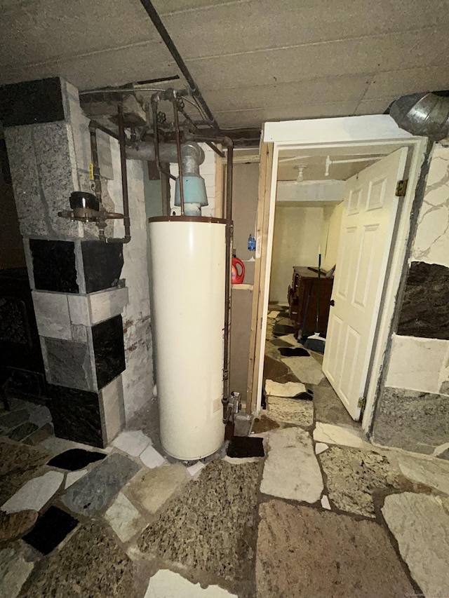595 William St, Bridgeport, CT 06608 - utilities featuring water heater