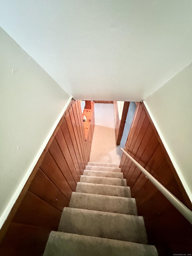 462 Halfway House Rd, Windsor Locks, CT 06096 - view of stairway