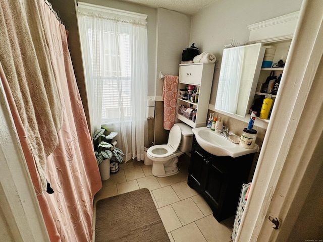 182 Oak St, Waterbury, CT 06704 - full bath with tile patterned flooring and vanity
