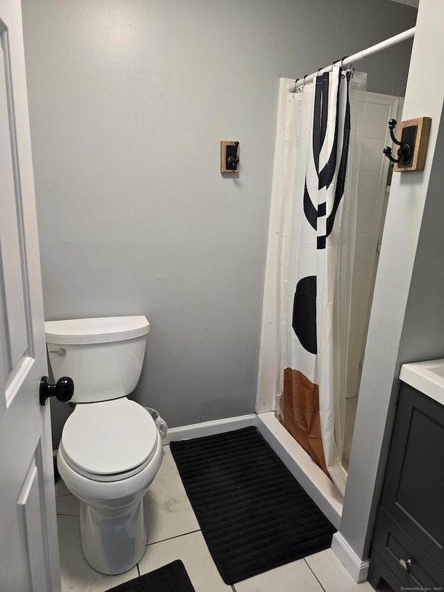 77 Hartz Ln, East Hartford, CT 06118 - full bath with toilet and vanity