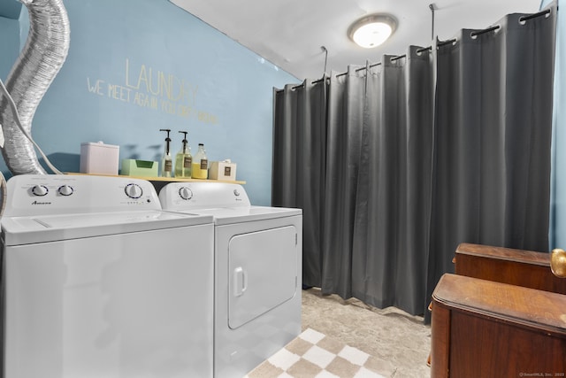 8 Carlisle Ct Unit 8, Brookfield, CT 06804 - laundry room featuring washer and clothes dryer