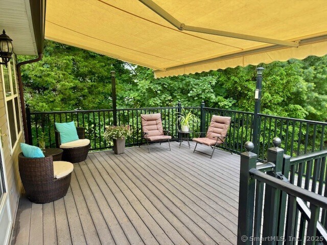 168 Cooper Ln, Hamden, CT 06514 - view of deck