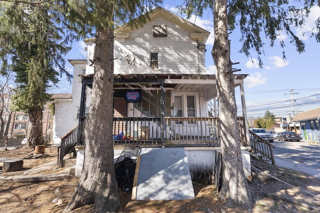 122 Derby Ave, New Haven, CT 06511 - view of front of property with a porch