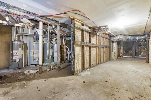 122 Derby Ave, New Haven, CT 06511 - unfinished basement with water heater