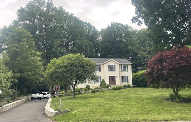 40 Great Plain Rd, Danbury, CT 06811 - view of front facade featuring a front lawn