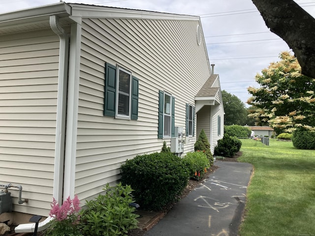 611 Overlook Path Unit 611, Southington, CT 06489 - view of home's exterior with a lawn