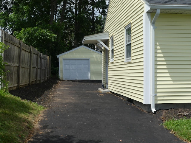 57 Pinehurst Ave, New Britain, CT 06053 - detached garage with driveway