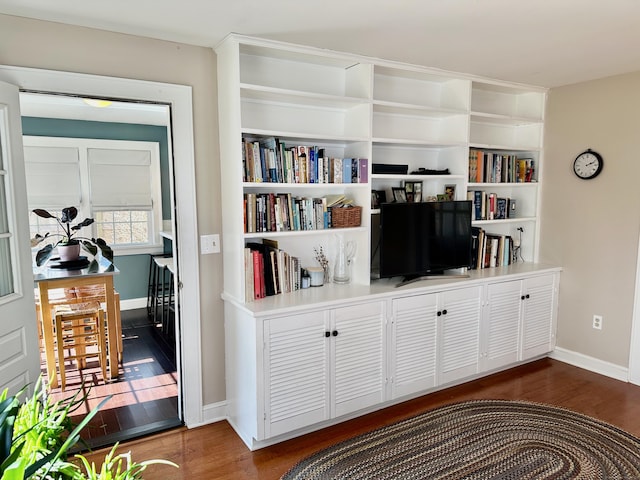 111 Spring Garden St, Hamden, CT 06517 - sitting room with dark wood finished floors