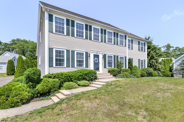 7 Castlewood Dr Unit 7, Monroe, CT 06468 - colonial house featuring a front yard