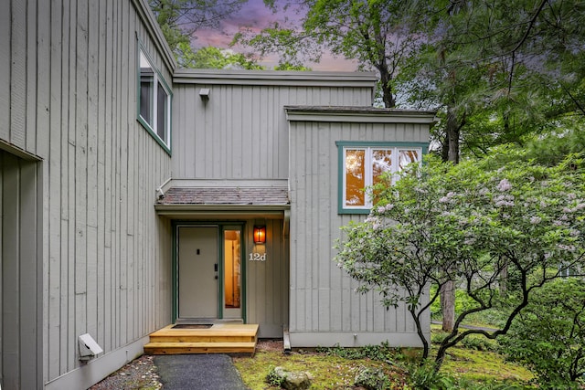 12 Byrne Ct Unit D, Farmington, CT 06032 - view of exterior entry at dusk