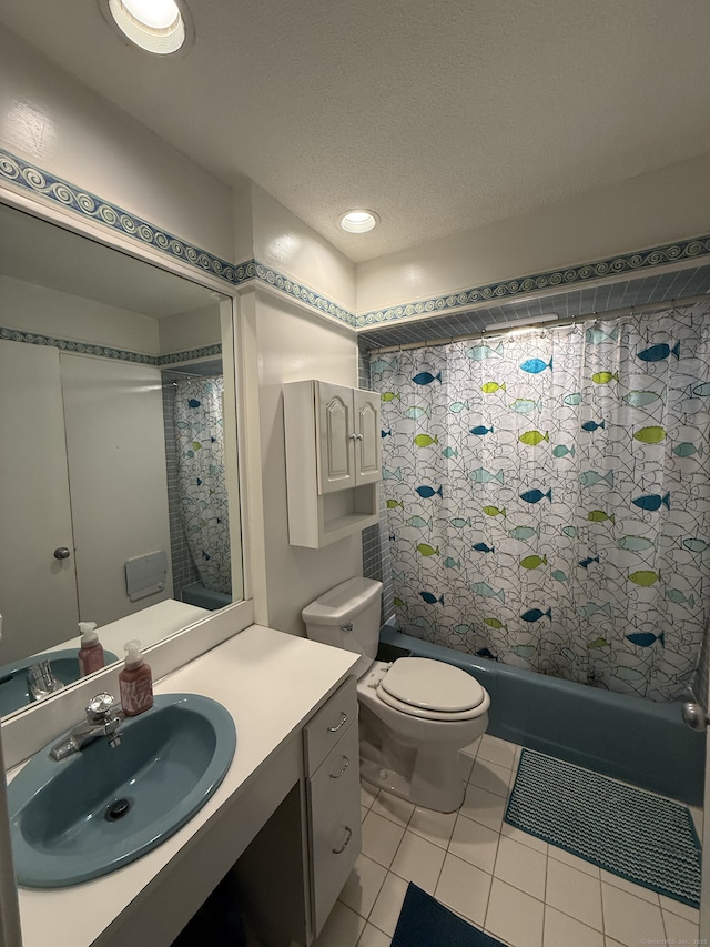 13 Heritage Vlg Unit E, Southbury, CT 06488 - bathroom featuring vanity, shower / bath combo, and tile patterned floors