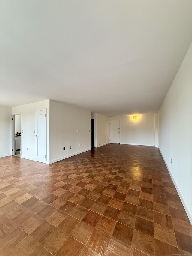 1 Strawberry Hill Ct Apt 2D, Stamford, CT 06902 - unfurnished room with baseboards