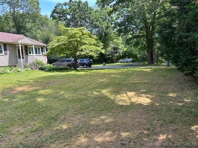 450 Toll Gate Rd, Groton, CT 06340 - view of green lawn