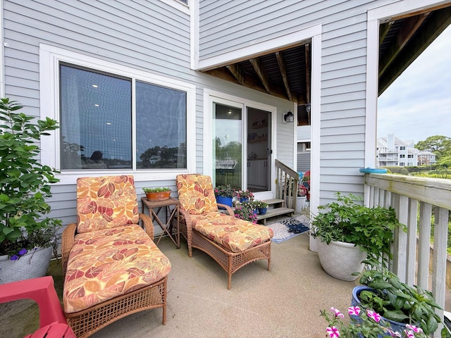 5 Mansfield Grove Rd Apt 146, East Haven, CT 06512 - view of patio / terrace